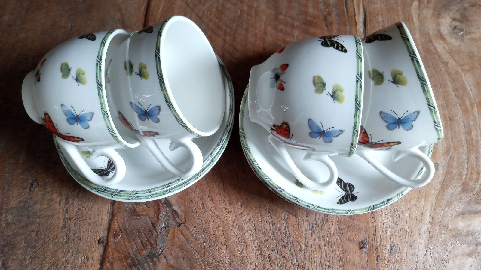 servies janneke brinkman vlinders kop&schotels 4x samen:, Ophalen of Verzenden, Zo goed als nieuw, Overige stijlen, Kop(pen) en/of Schotel(s)