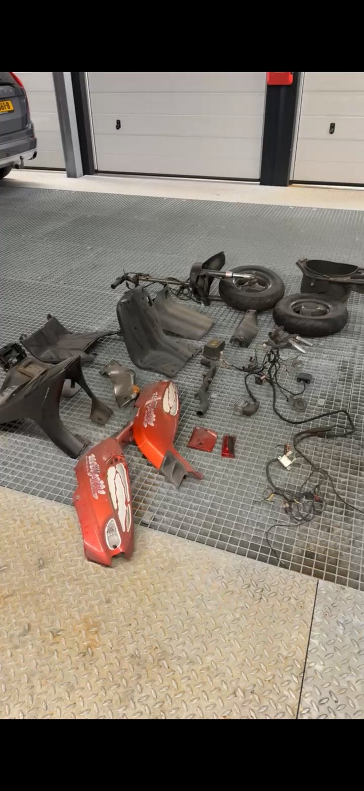 Complete typhoon 125cc 2t in onderdelen, Piaggio, Gebruikt, G, G