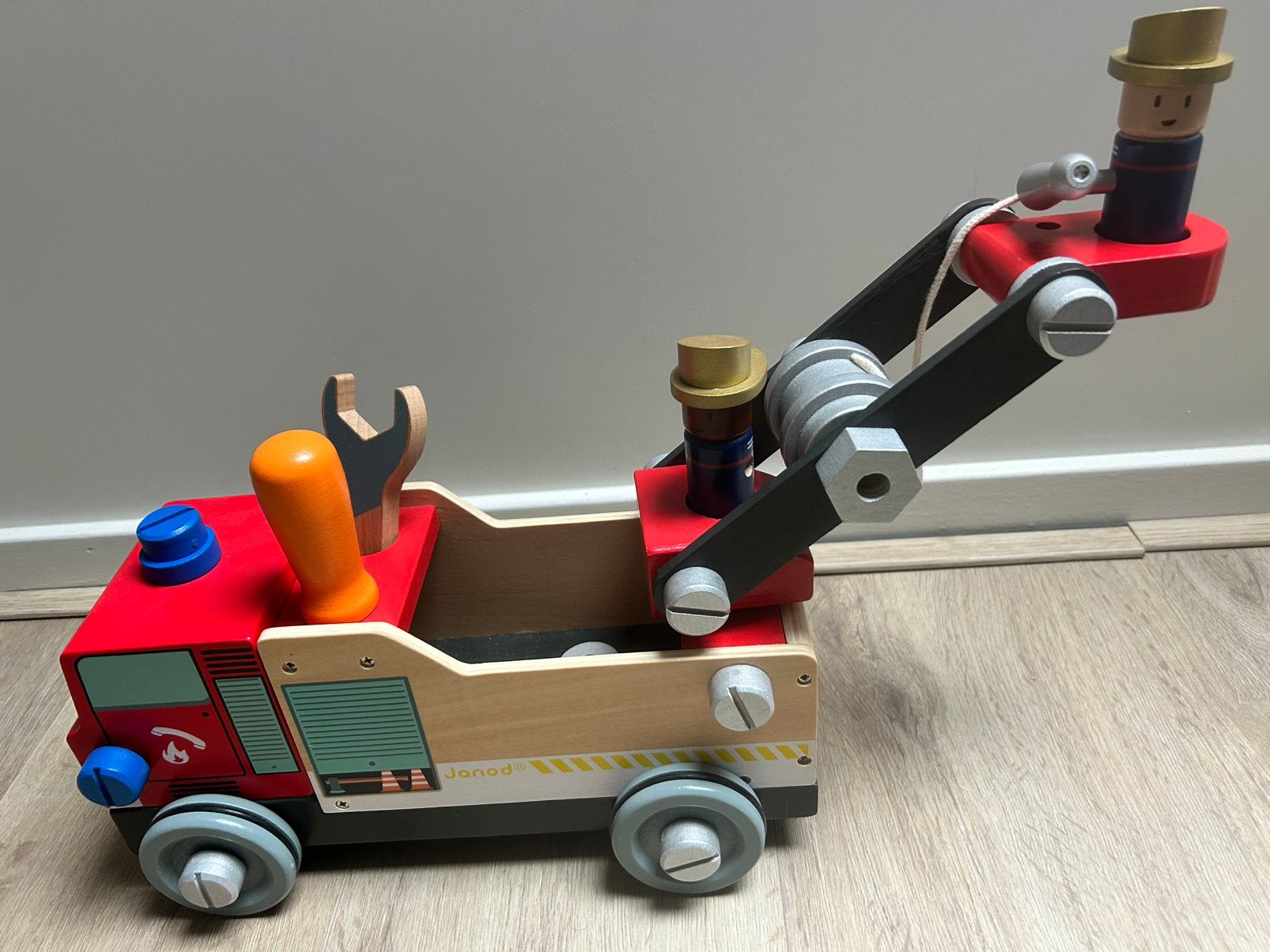 Janod Brico’Kids houten brandweerwagen, Ophalen, Zo goed als nieuw
