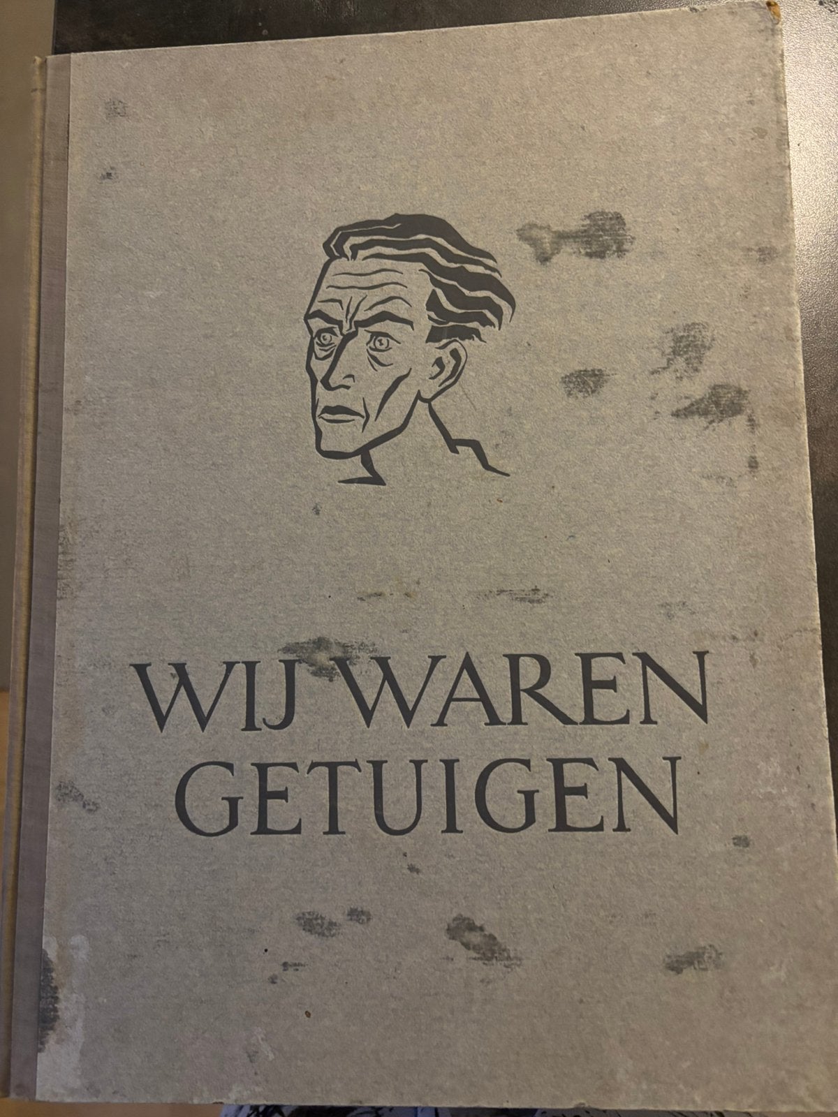 WIJ WAREN GETUIGEN. DERTIG TEKENINGEN VAN PIET KLAASSE, Tweede Wereldoorlog, Diverse auteurs, Ophalen of Verzenden, Zo goed als nieuw