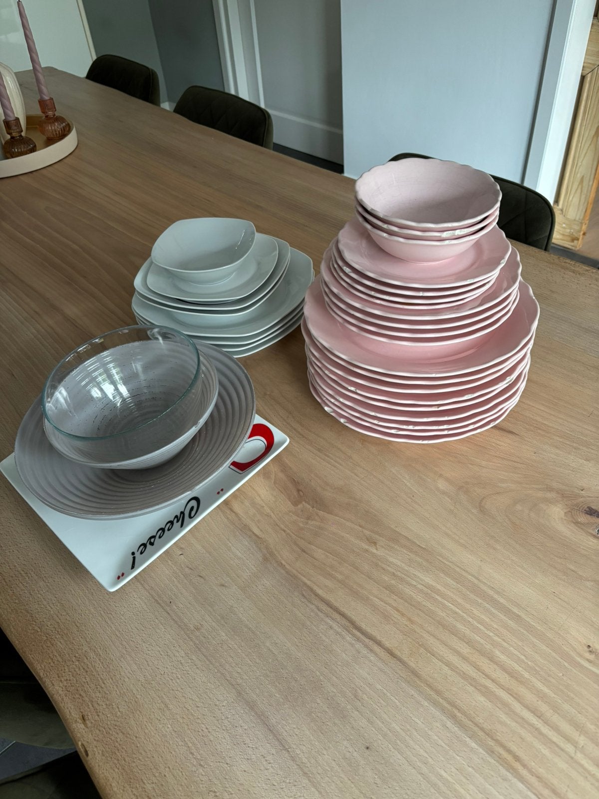 Borden  gratis af te halen, Ophalen, Gebruikt, Glas, Bord(en)