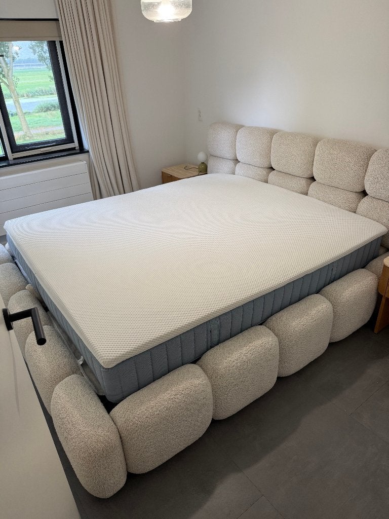 IKEA VALEVÅG Matras + NORDBERGET Topmatras 180x200 – ZGAN, Huis en Inrichting, Slaapkamer | Matrassen en Bedbodems, Ophalen, Tweepersoons