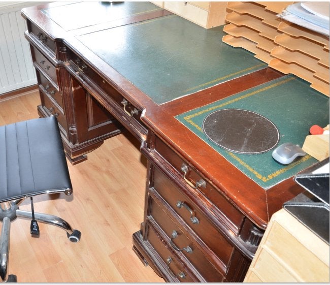 Antiek bureau *Engels partners bureau* (Chesterfield-bureau, Ophalen