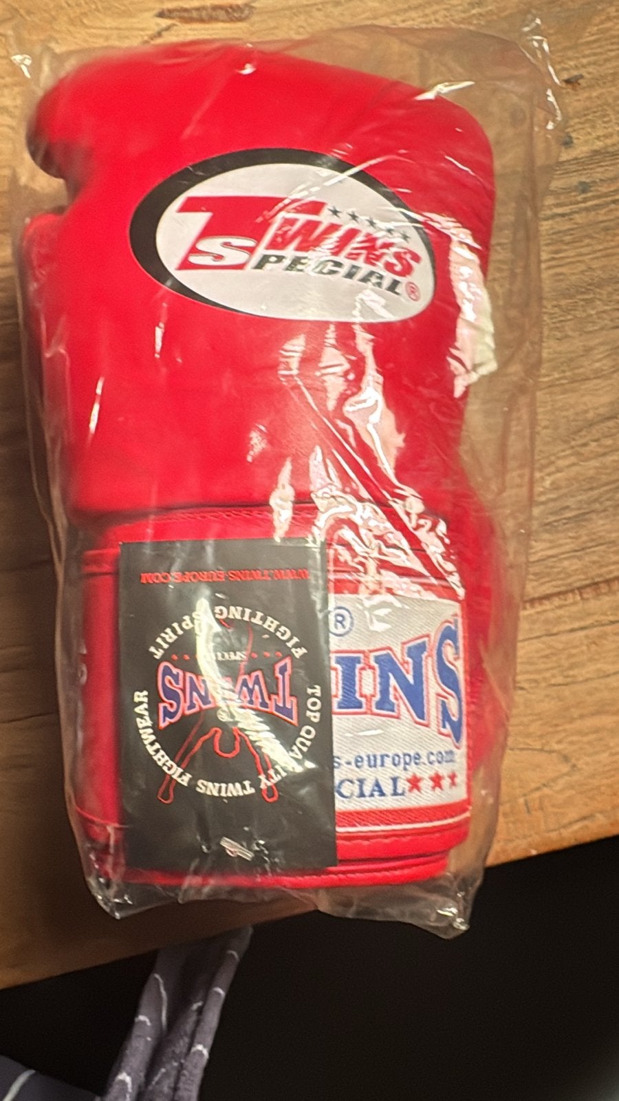 Nieuwe Twins Special Bokshandschoenen 12 oz Rood, Ophalen of Verzenden, Nieuw, Bokshandschoenen