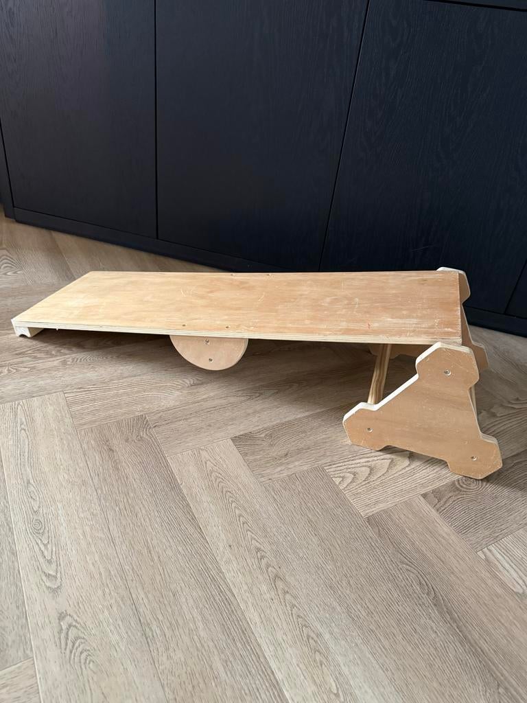 Houten speel glijbaan en wipwap voor de kleintjes, Ophalen, Gebruikt