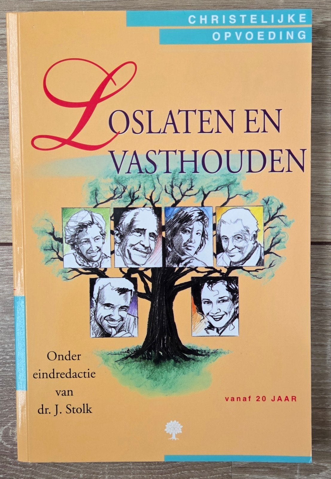 dr. J. Stolk - Loslaten en vasthouden, Boeken, Zwangerschap en Opvoeding, Opvoeding vanaf 10 jaar, Ophalen of Verzenden, Zo goed als nieuw
