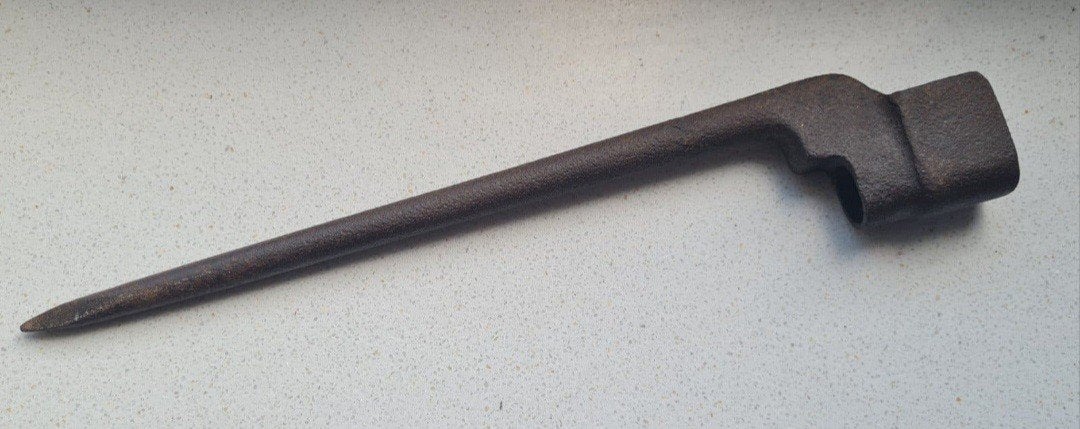 No. 4 Mk II 'spike' bajonet, Verzenden, Landmacht, Engeland, Mes of Dolk