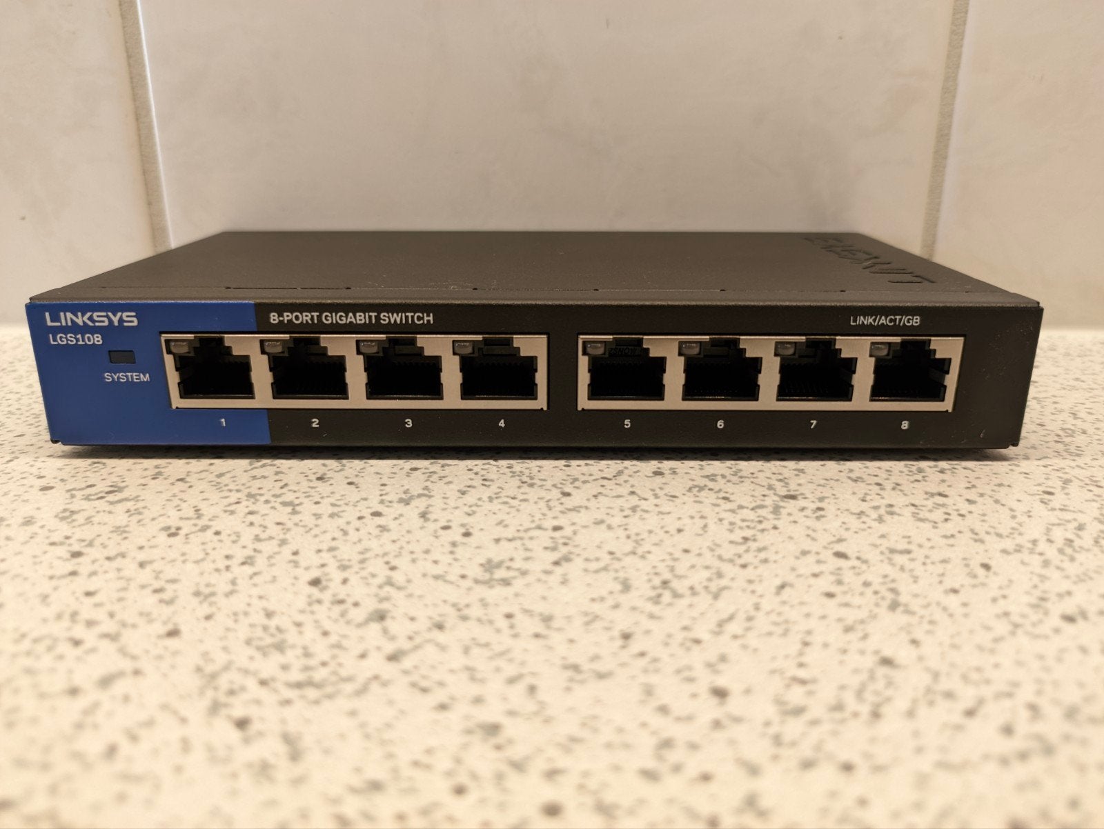 Linksys LGS108V2 8-poorts Gigabit Switch, Ophalen of Verzenden, Zo goed als nieuw