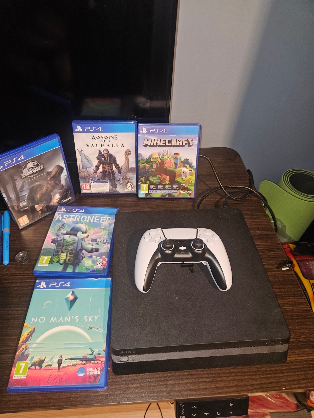 Nette PlayStation 4 met controller en 5 games, Spelcomputers en Games, Ophalen, Gebruikt, Met 1 controller, Met games