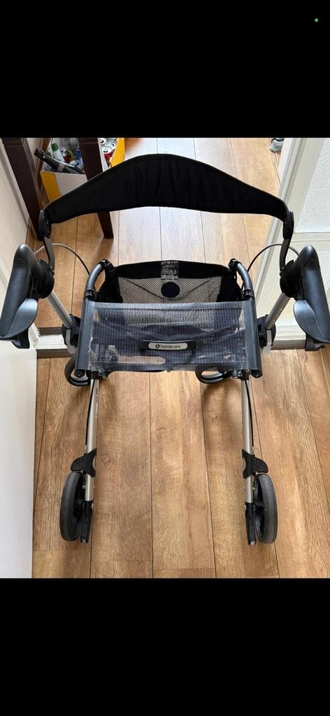 Gemino 30 Licht gewicht zwarte rollator, Diversen, Ophalen, Opvouwbaar, Zo goed als nieuw