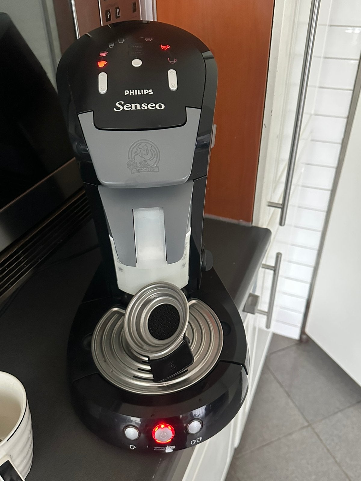 Te koop: Goed werkend Senseo koffiezetapparaat, Ophalen of Verzenden, Zo goed als nieuw, Koffiemachine