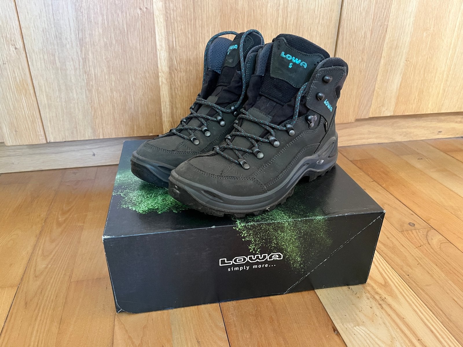 Lowa Renegade - maat 41,5 - GTX Mid Ws wandelschoenen, Sport en Fitness, Bergsport en Wandelen, Zo goed als nieuw, Schoenen, Ophalen of Verzenden