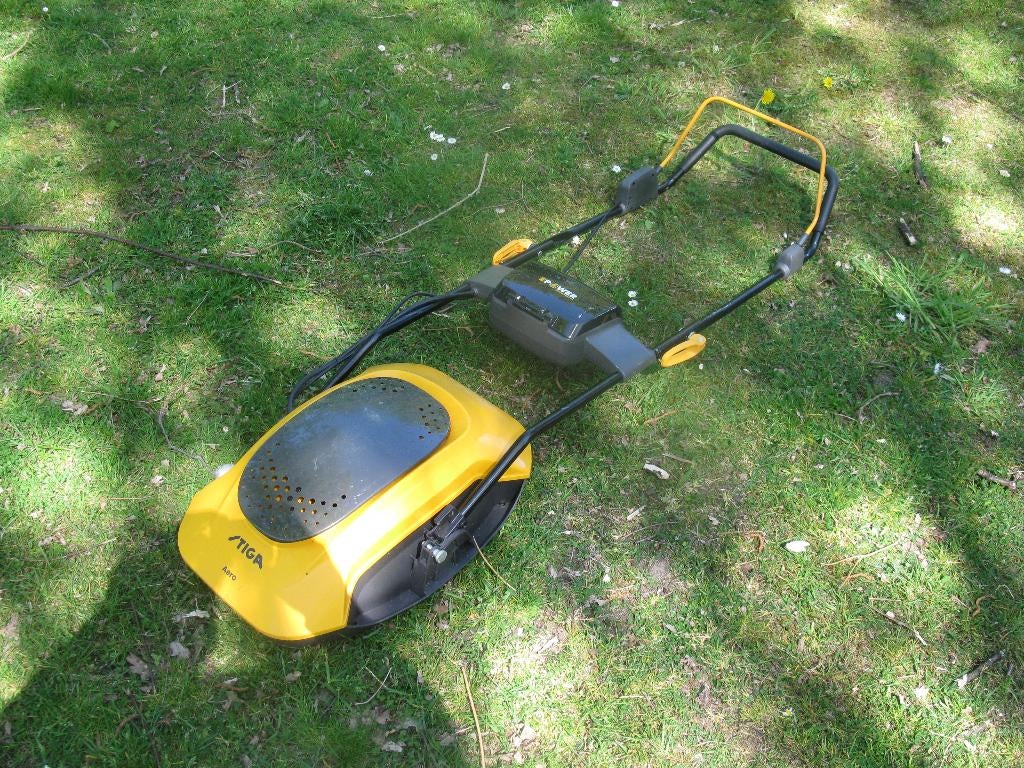 Stiga T300 Li 20 accu grasmaaier zweefmaaier, Zweefmaaier, Ophalen of Verzenden, Gebruikt