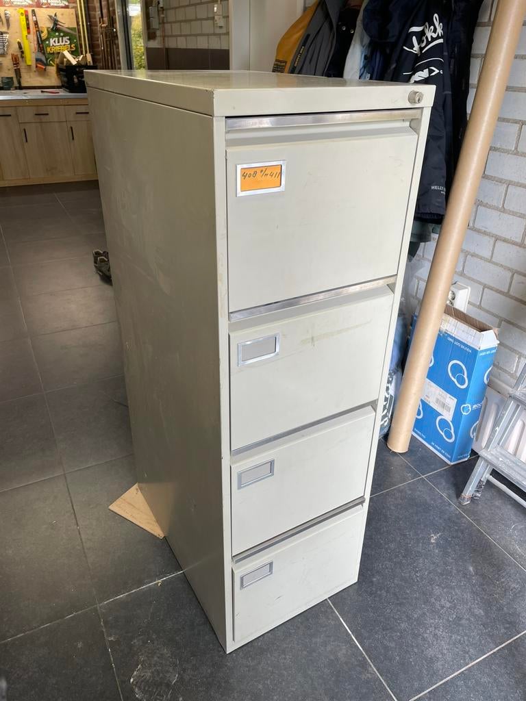 Metalen archiefkast, Huis en Inrichting, Kasten | Roldeurkasten en Archiefkasten, Ophalen, Minder dan 50 cm, Gebruikt, 100 tot 150 cm