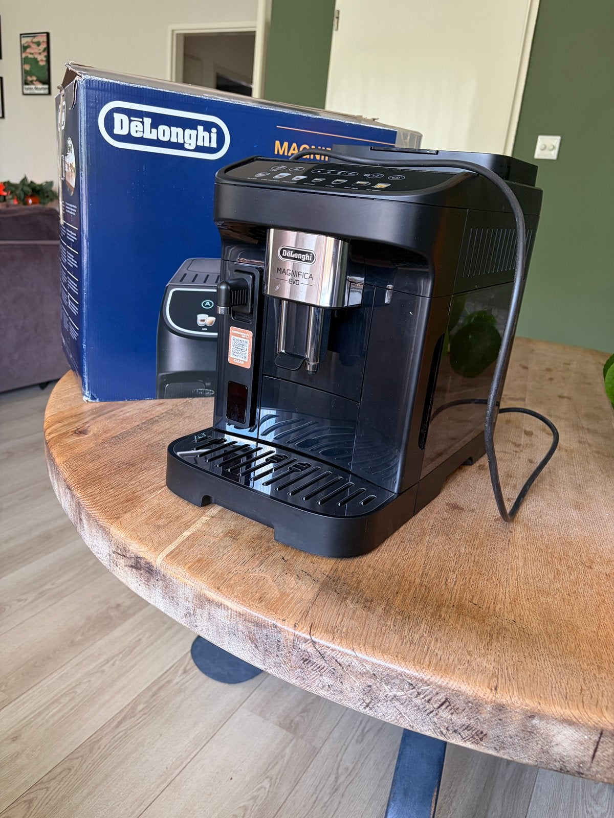 NIEUW IN DOOS Delonghi Magnifica Evo koffiemachine bonen