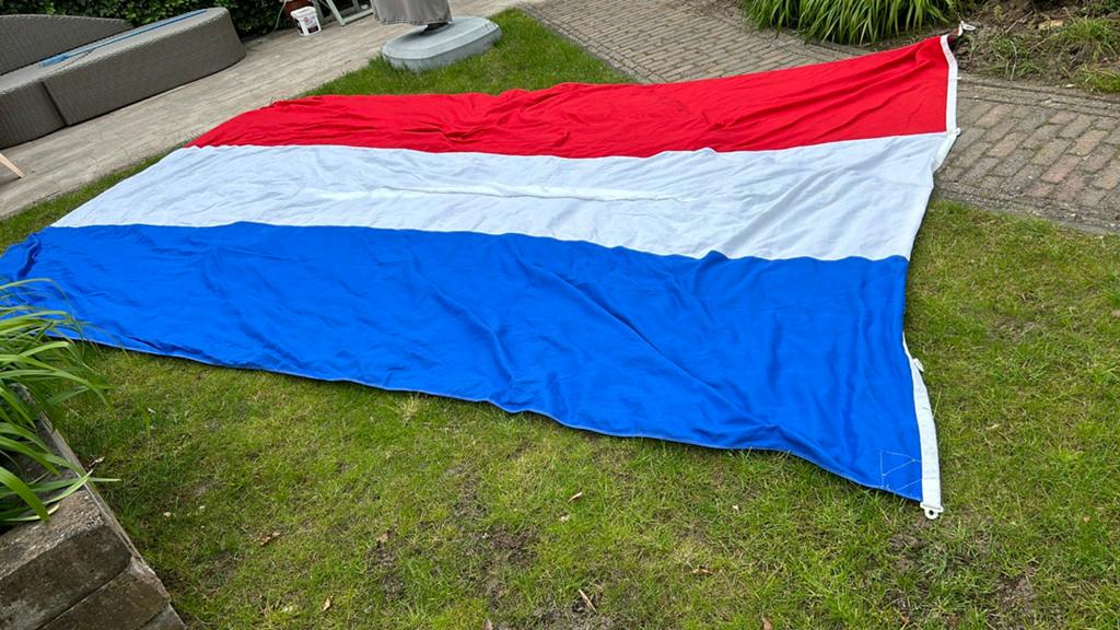 Mooie Nederlandse vlag 3.00x400, Ophalen of Verzenden, Zo goed als nieuw