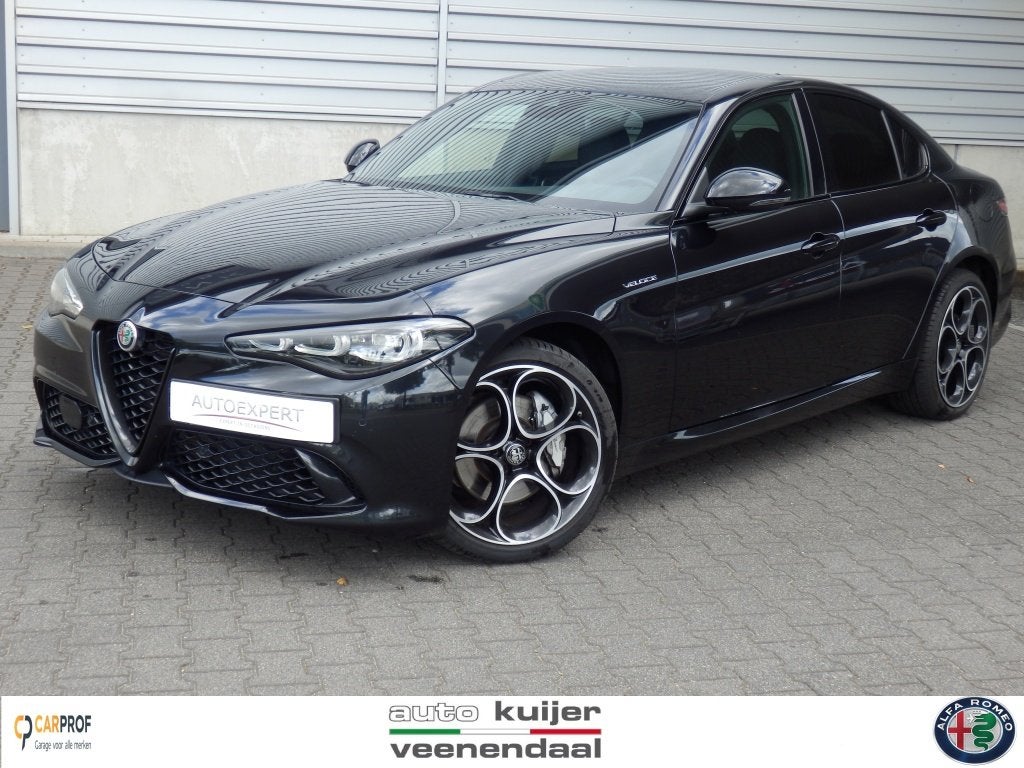 Alfa Romeo Giulia Veloce Q4 | 280 pk | Facelift | Leder Spor, Auto's, Alfa Romeo, Automaat, 4 cilinders, Met garantie (alle), Automatische klimaatregeling