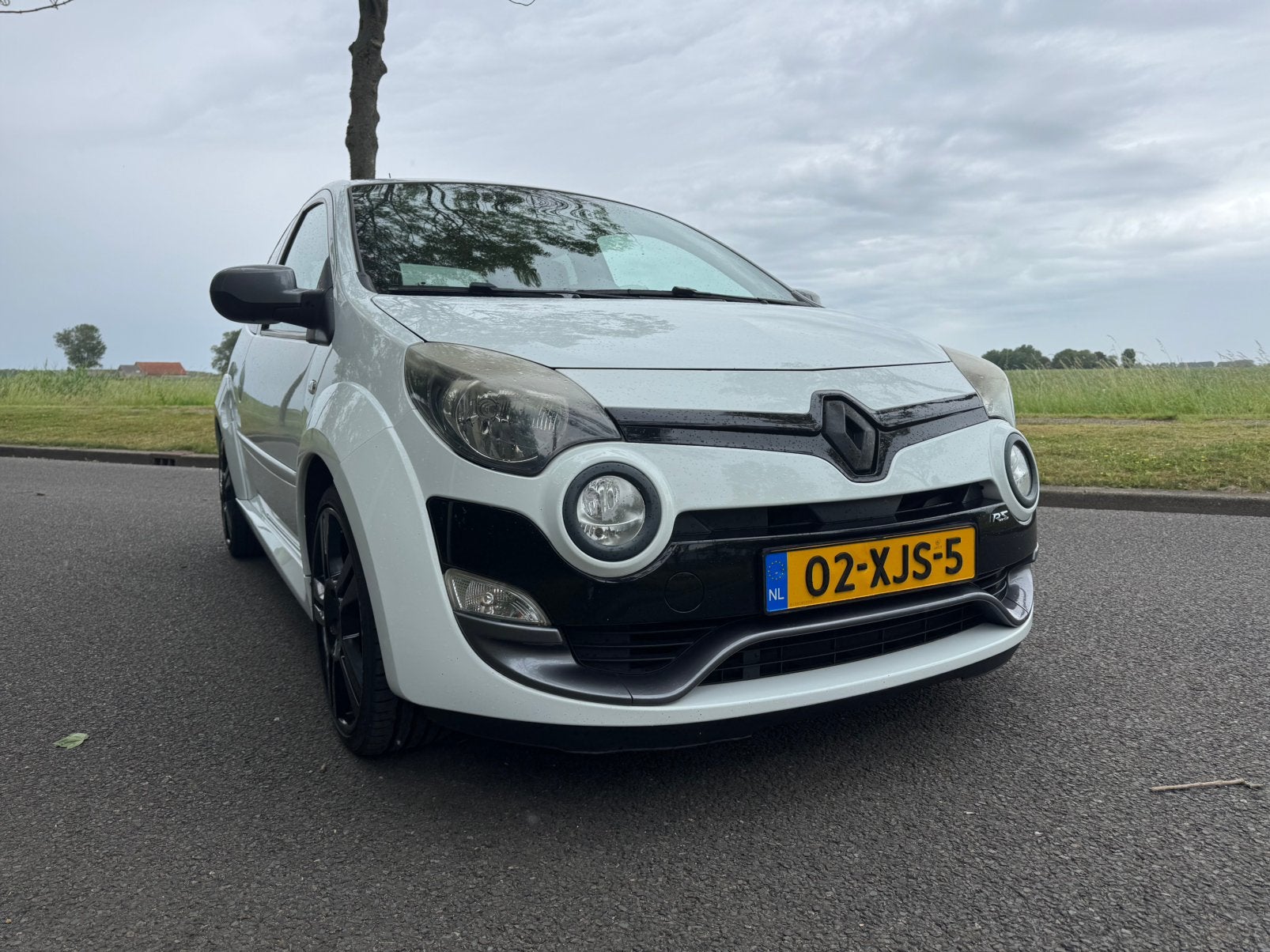 Renault Twingo 1.6 16V RS 2012 Wit, Auto's, Voorwielaandrijving, 4 cilinders, 4 stoelen, Wit