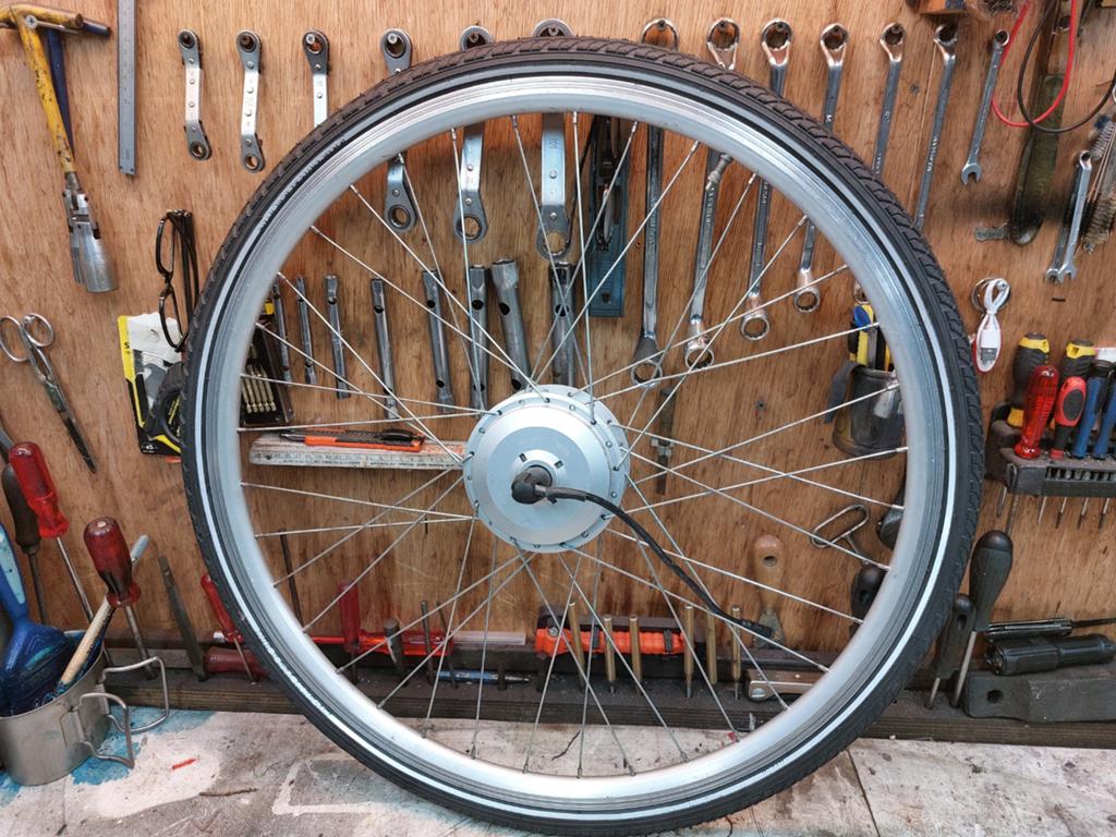 Voorwiel 28 inch voor Popal E-bike met motor, nieuwe banden, Ophalen of Verzenden, Gebruikt