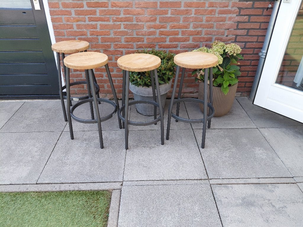 Barset buiten, Ophalen, 4 zitplaatsen, Gebruikt, Aluminium