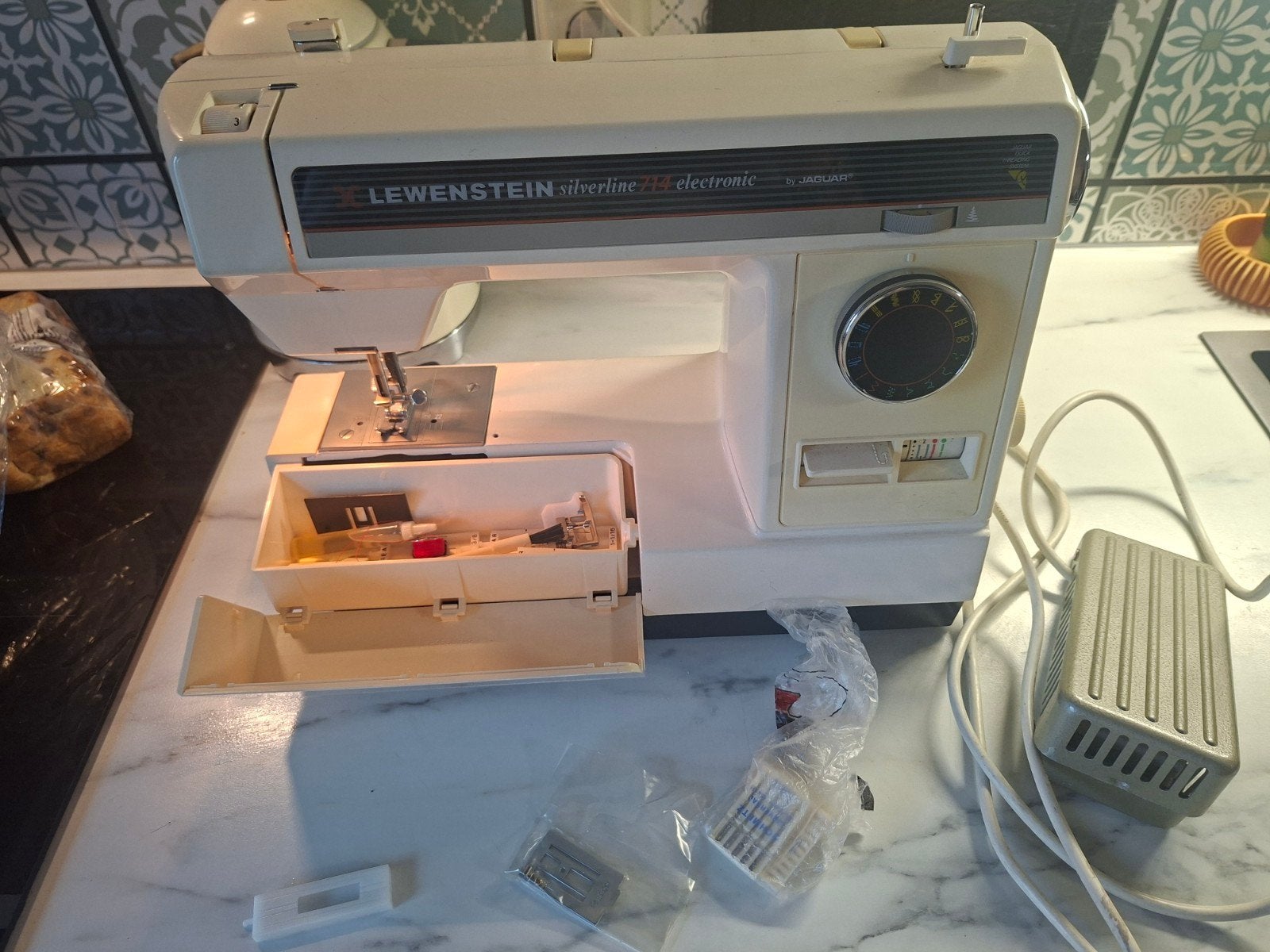 Lewenstein silverline 714 electronic, Ophalen, Naaimachine, Overige merken