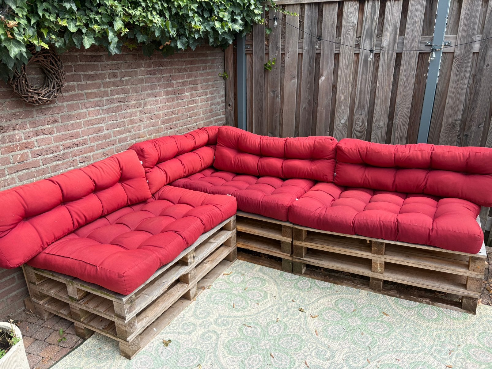 Pallet bank met kussens, Ophalen, Zo goed als nieuw