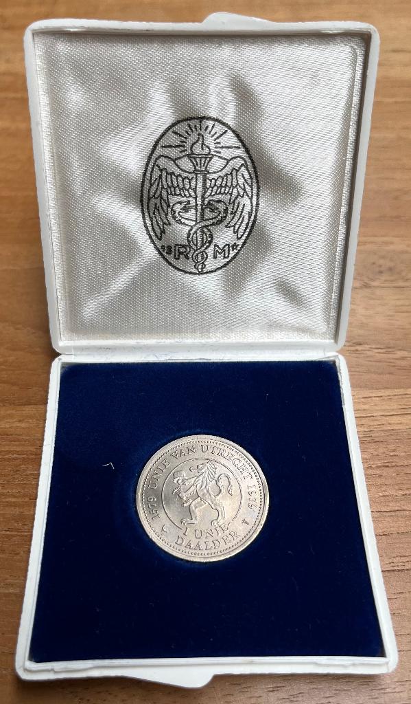 UNIE DAALDER VAN DE UNIE VAN UTRECHT 1579-1979 . 47 jaar oud, Postzegels en Munten, Munten | Nederland, Ophalen of Verzenden, Koningin Juliana