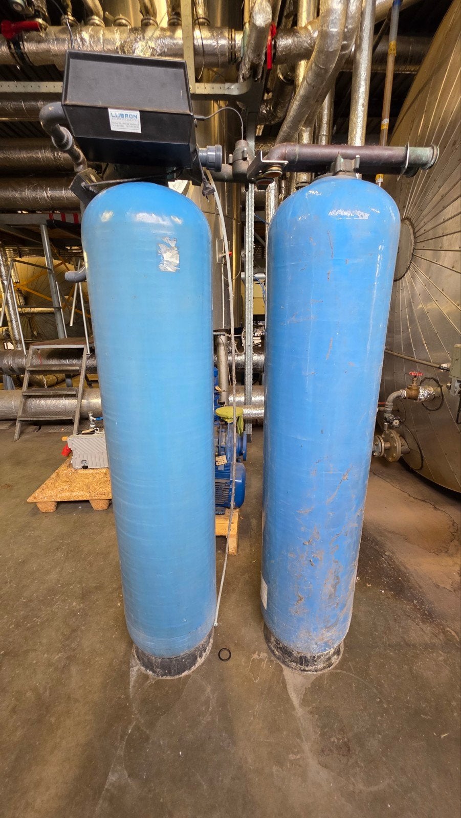 Fleck 9000 waterontharder 9m3/24u, Ophalen, Gebruikt, Waterontharder met zout