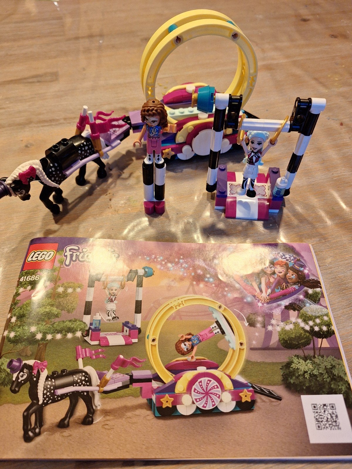 LEGO Friends 41686 Magische Kermis Acrobatiek, Kinderen en Baby's, Ophalen, Zo goed als nieuw