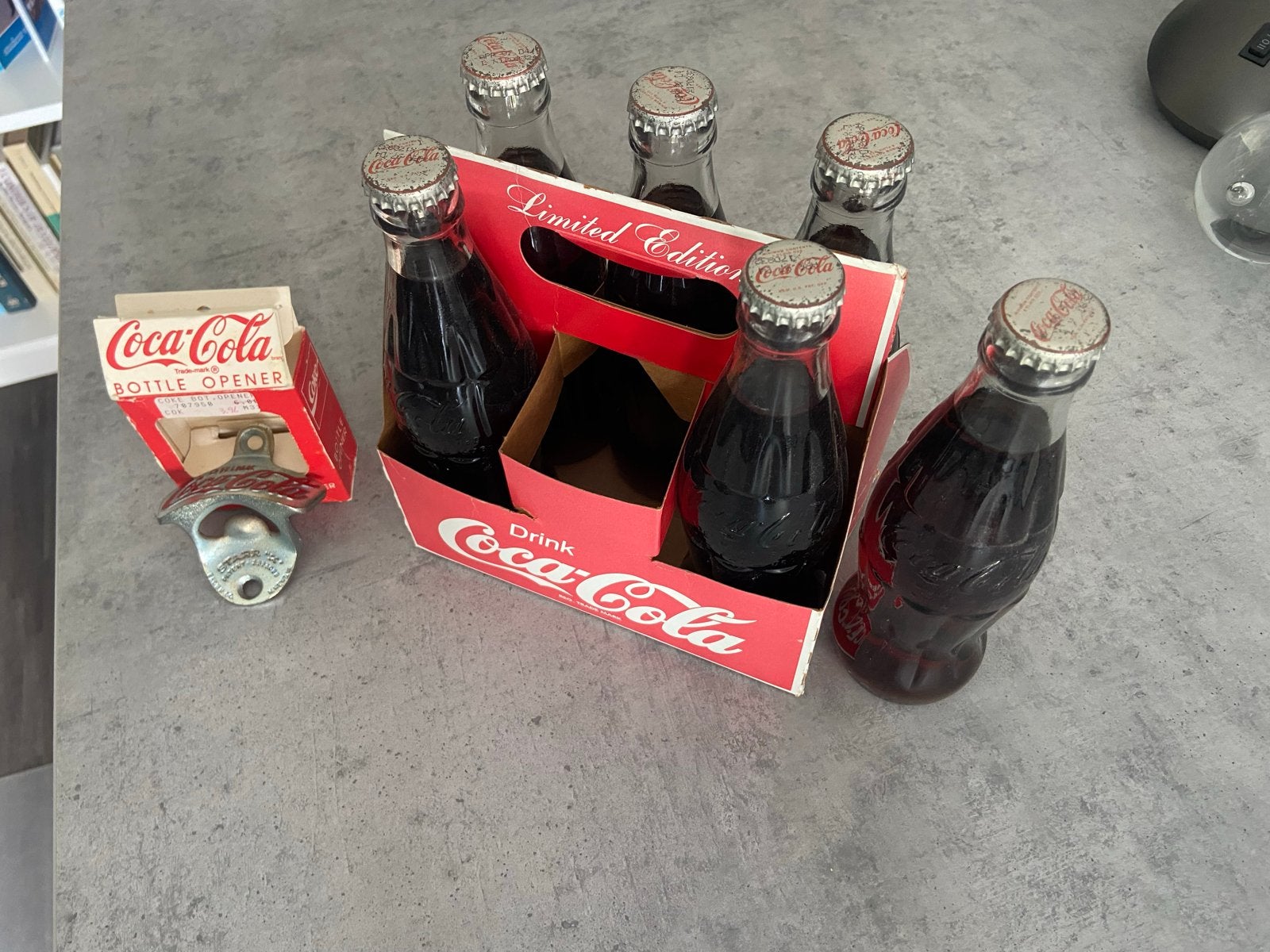 Coca-Cola Limited Edition 1997 flesjes + vintage opener, Verzamelen, Merken en Reclamevoorwerpen, Ophalen of Verzenden, Nieuw