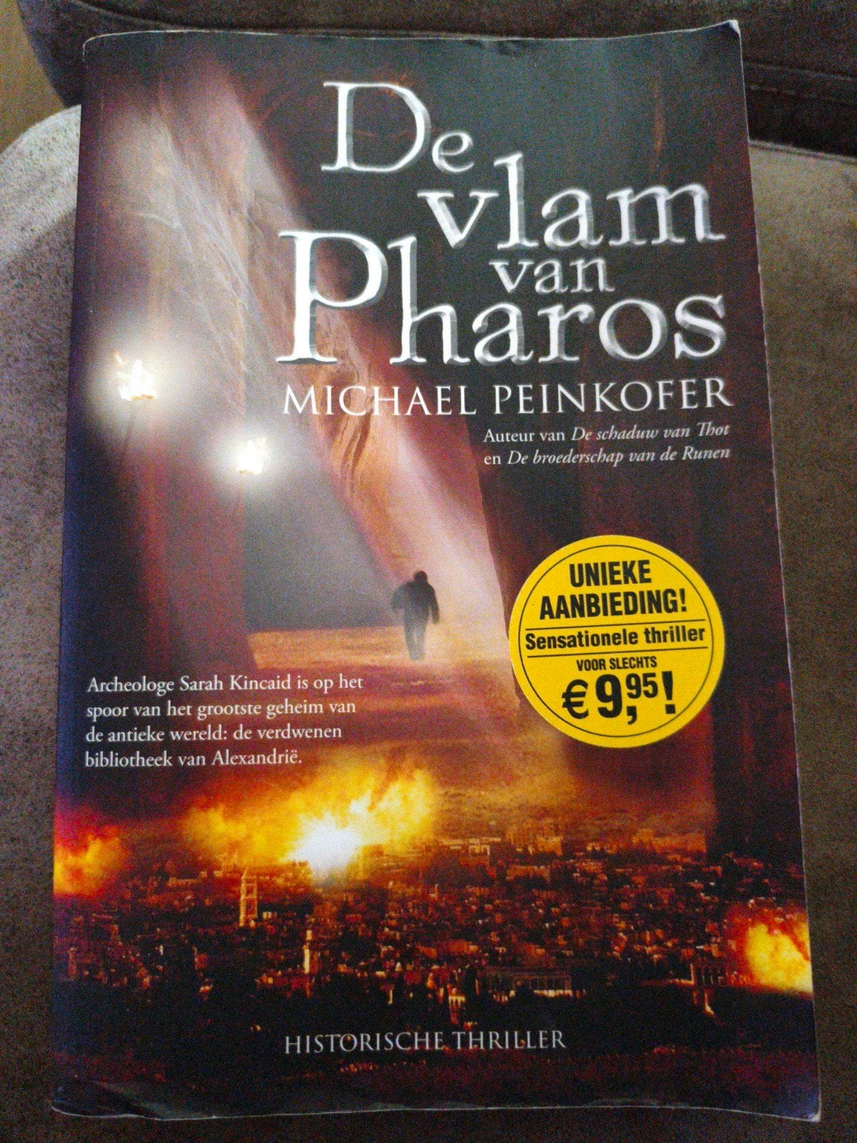 De Vlam van Pharos - Historische Thriller, Boeken, Ophalen of Verzenden, Gelezen, Michael Peinkofer
