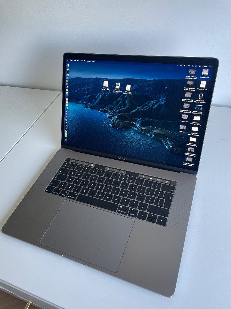 MacBook Pro 2019 15" i7 16GB 256GB Space Gray, 256 GB, 2 tot 3 Ghz, Zo goed als nieuw, 16 GB