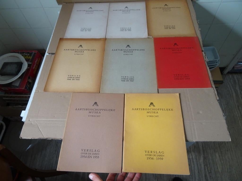 Collectie Aartsbisschoppelijke musea Utrecht Verslag 1940etc, Gelezen, Ophalen of Verzenden, Overige onderwerpen, Aartsbisschoppelijke musea Utrecht