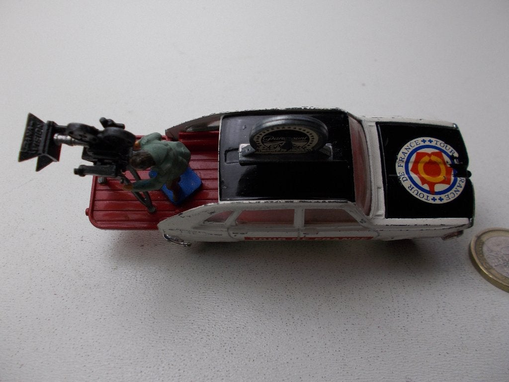 1981 Corgi Giftset 13. RENAULT 16 TOUR DE FRANCE (F)Compleet, Ophalen of Verzenden, Zo goed als nieuw, Auto, Corgi