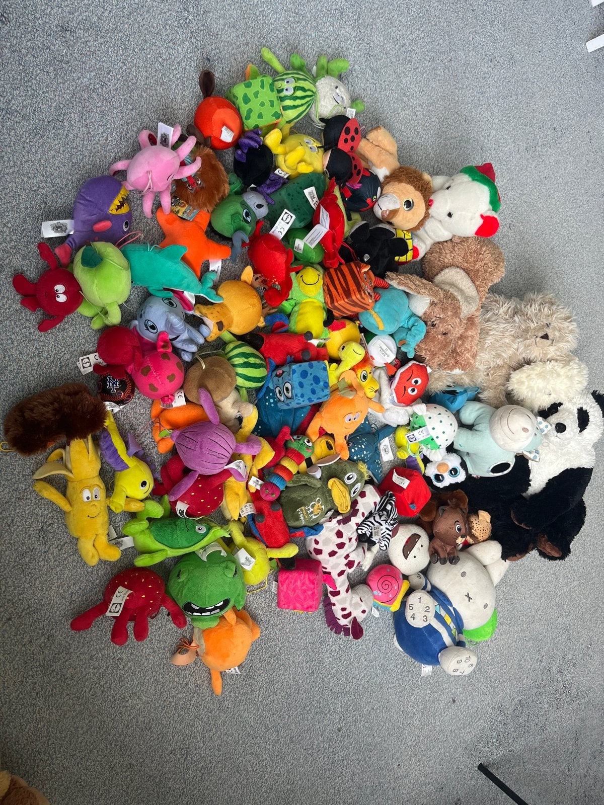 Grote collectie knuffels - Diverse dieren en karakters, Gebruikt, Disney, Ophalen of Verzenden, Met label