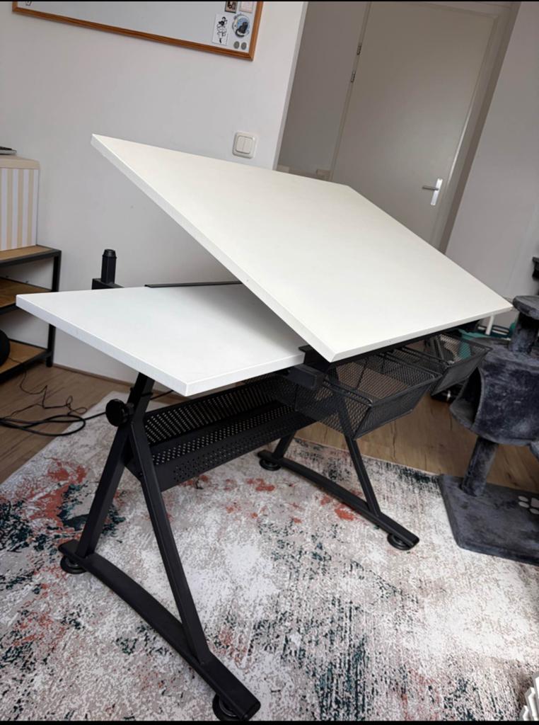 Tekentafel met verstelbaar blad en opbergruimte, Ophalen of Verzenden, Zo goed als nieuw, 130 tot 150 cm