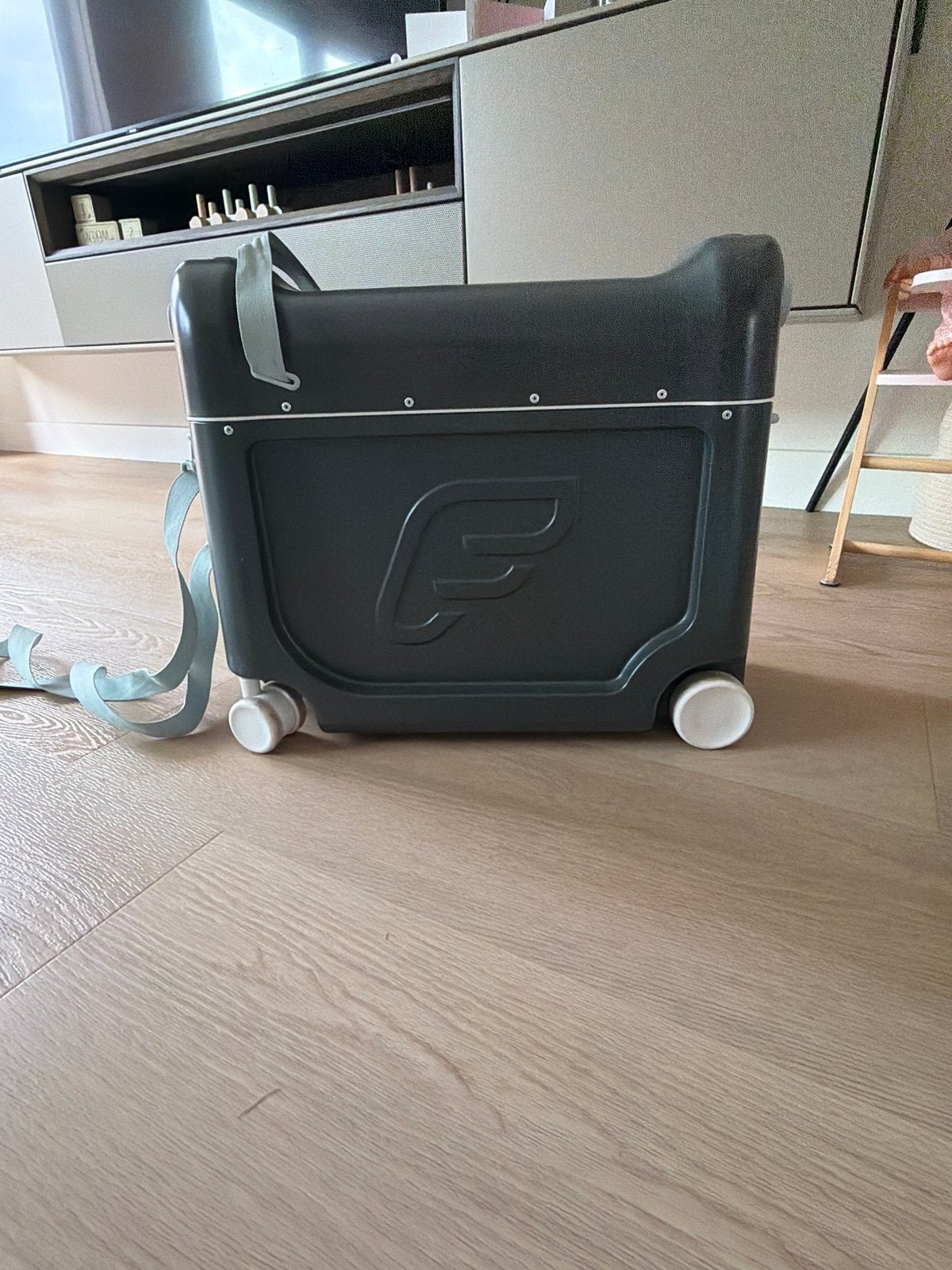 Stokke JetKids BedBox - Reiskoffer voor kinderen, Ophalen of Verzenden, Zo goed als nieuw