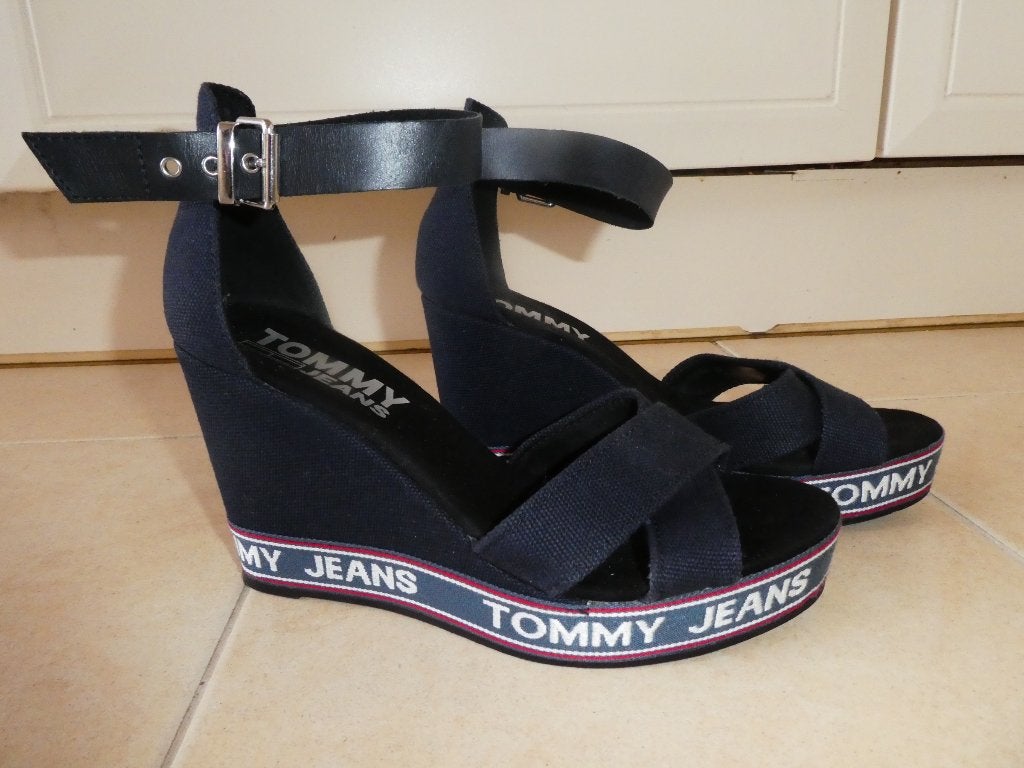 Tommy Hilfiger wedge sandalen maat 38 sleehak Pop Webbing, Sandalen of Muiltjes, Zo goed als nieuw, Tommy Hilfiger, Verzenden