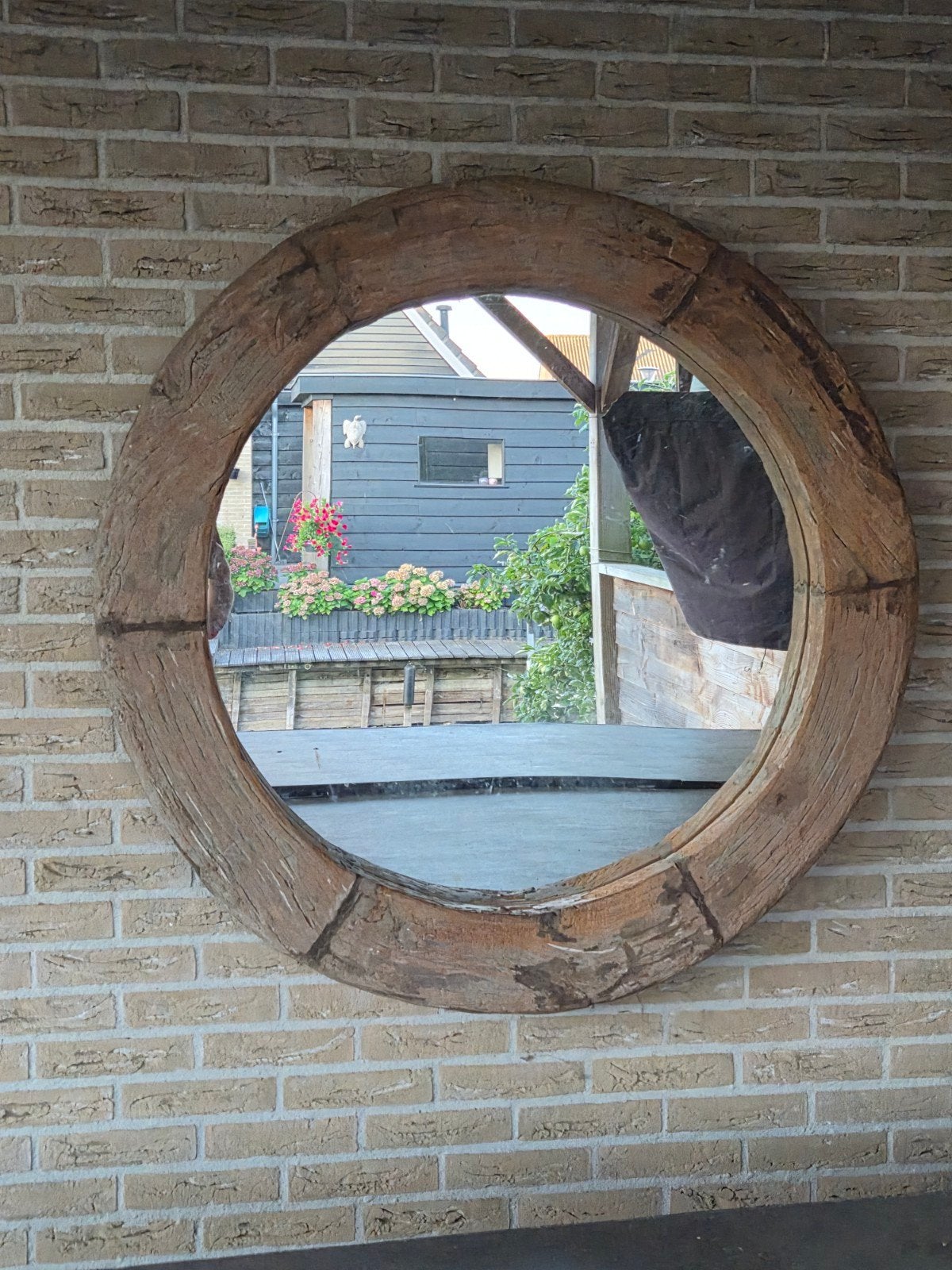Grote ronde spiegel met robuuste houten lijst, Ophalen, Gebruikt, Rond, 100 tot 125 cm