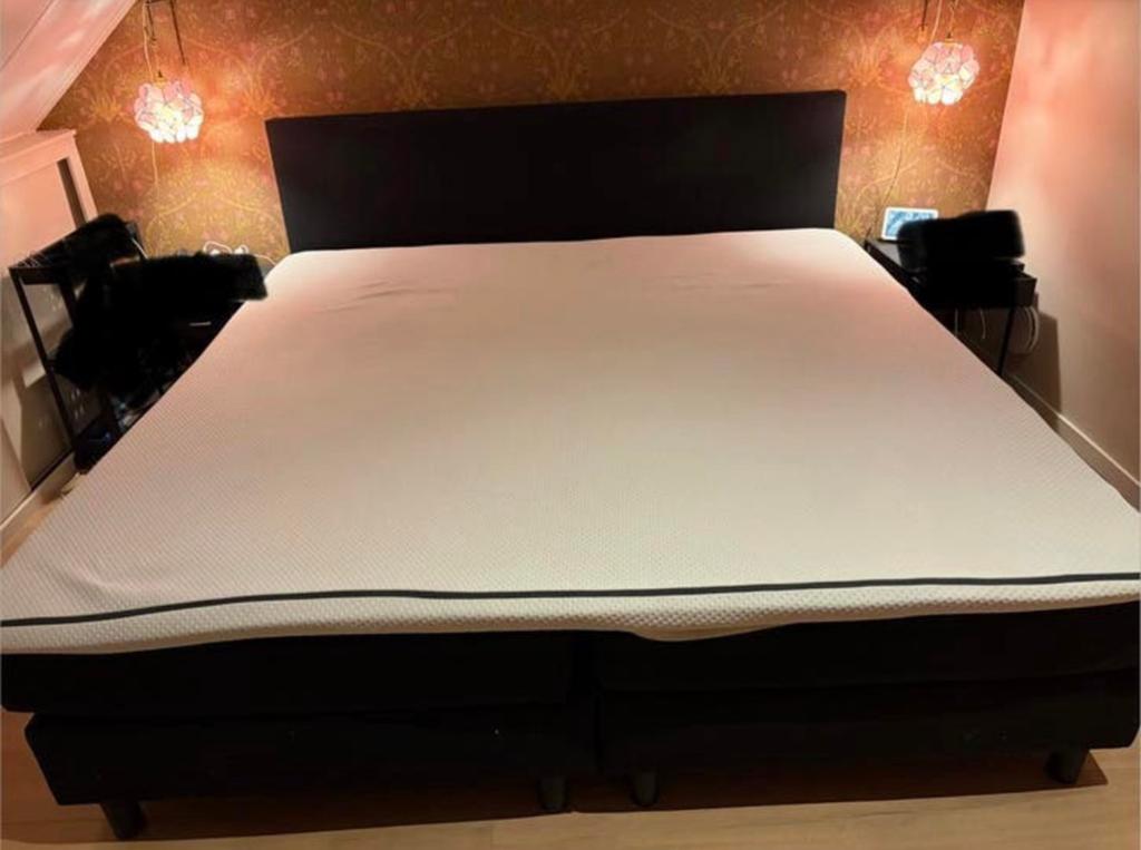 Zwarte Boxspring 200x200cm, Huis en Inrichting, Slaapkamer | Boxsprings, Ophalen, Gebruikt, Zwart, Tweepersoons