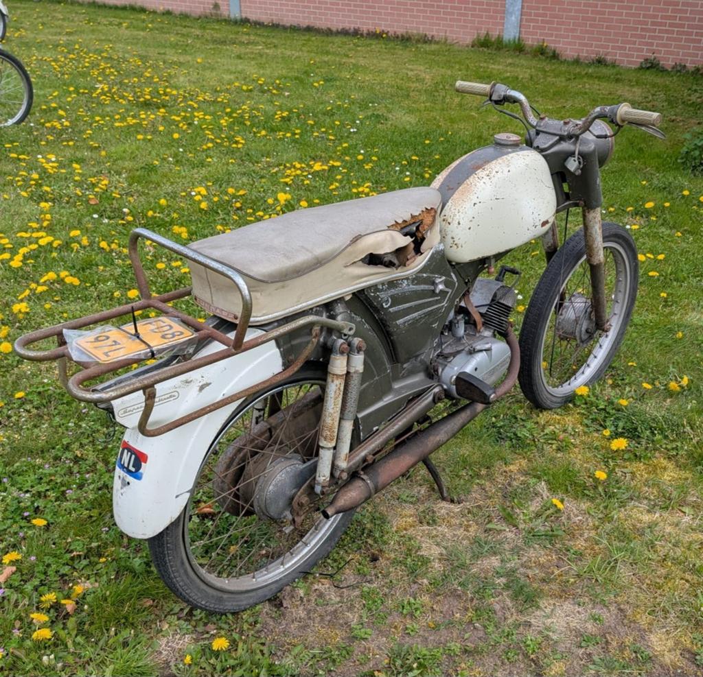 Zundapp 515  met nederlands kenteken orginele nederlandse, Fietsen en Brommers, Brommers | Oldtimers, Ophalen of Verzenden, Overige merken