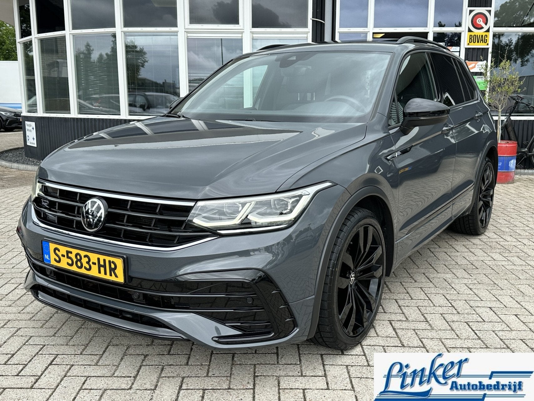 Volkswagen Tiguan 1.5 TSI R-Line - PANODAK EL-TREKH CAMERA, Euro 6, 4 cilinders, Grijs, 750 kg