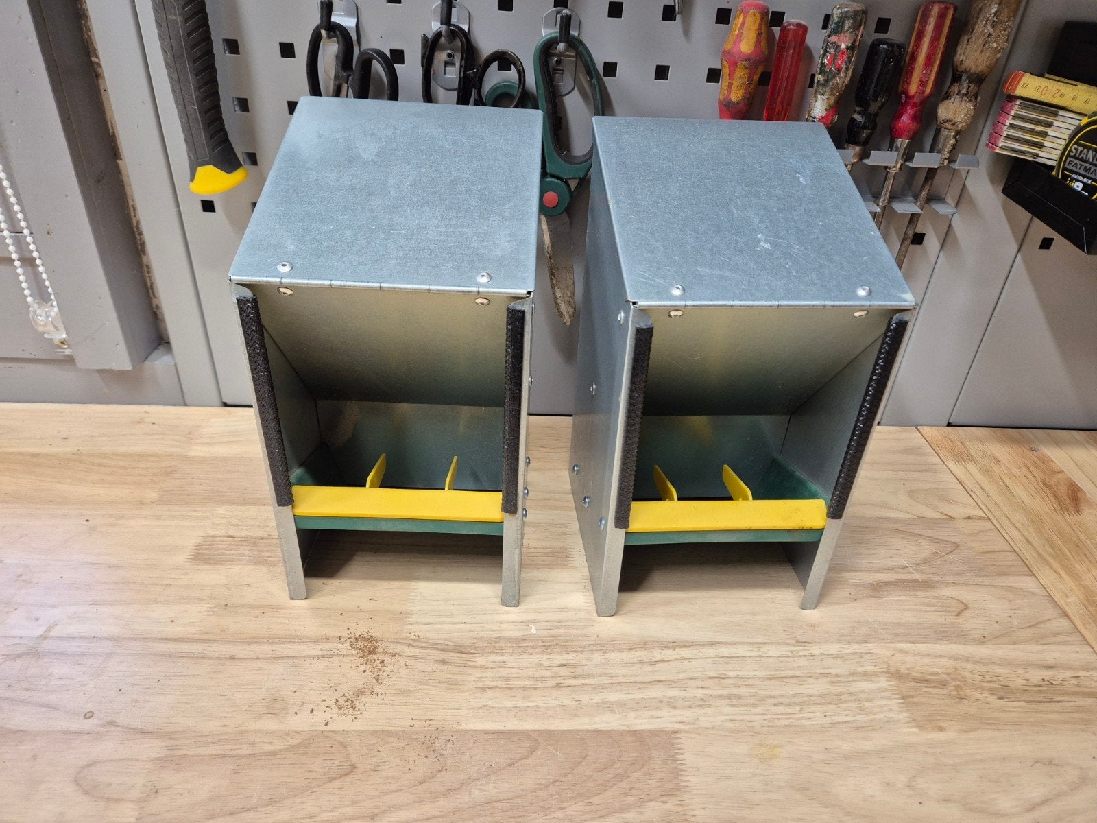 2x Voersilo OLBA 2,5kg voerbak, Dieren en Toebehoren, Ophalen of Verzenden, Drinken en Voederen