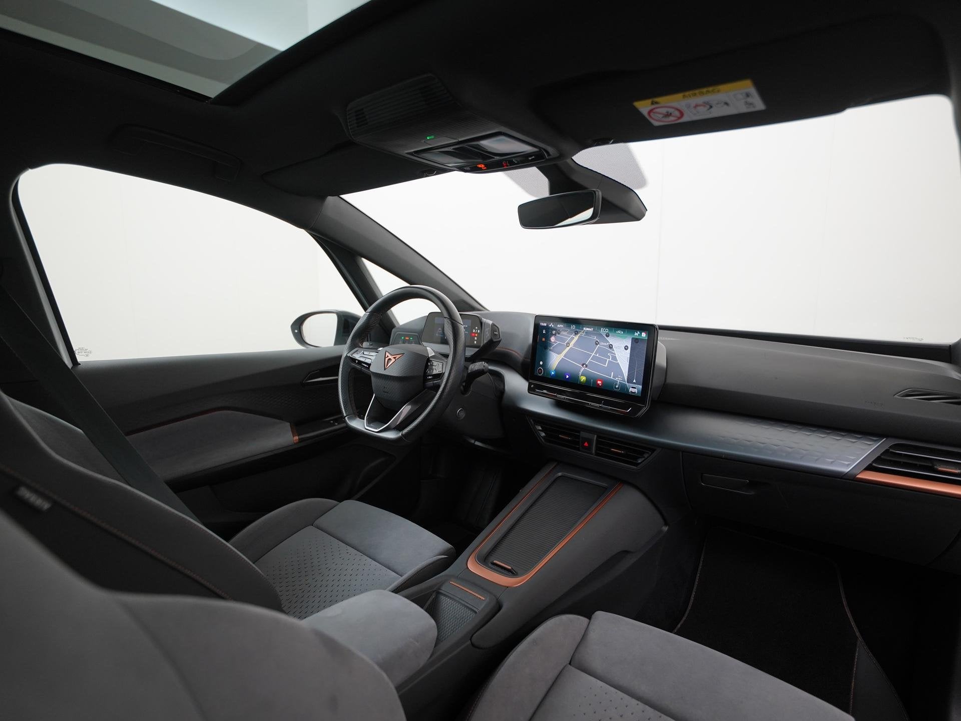 CUPRA Born 62 kWh | SOH 92% | Panoramadak | Stuurverwarming, Auto's, Cupra, Automaat, Gebruikt, Zwart, 375 min