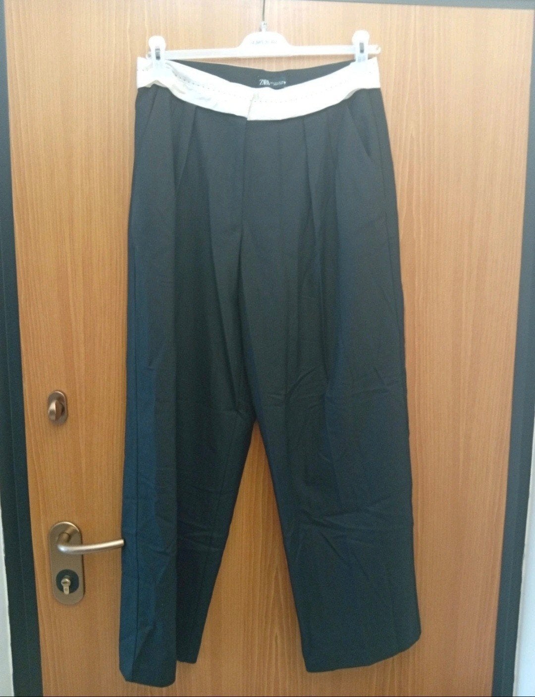 pantalon zara maat L, Ophalen of Verzenden, Zo goed als nieuw, Broek of Spijkerbroek, Zara