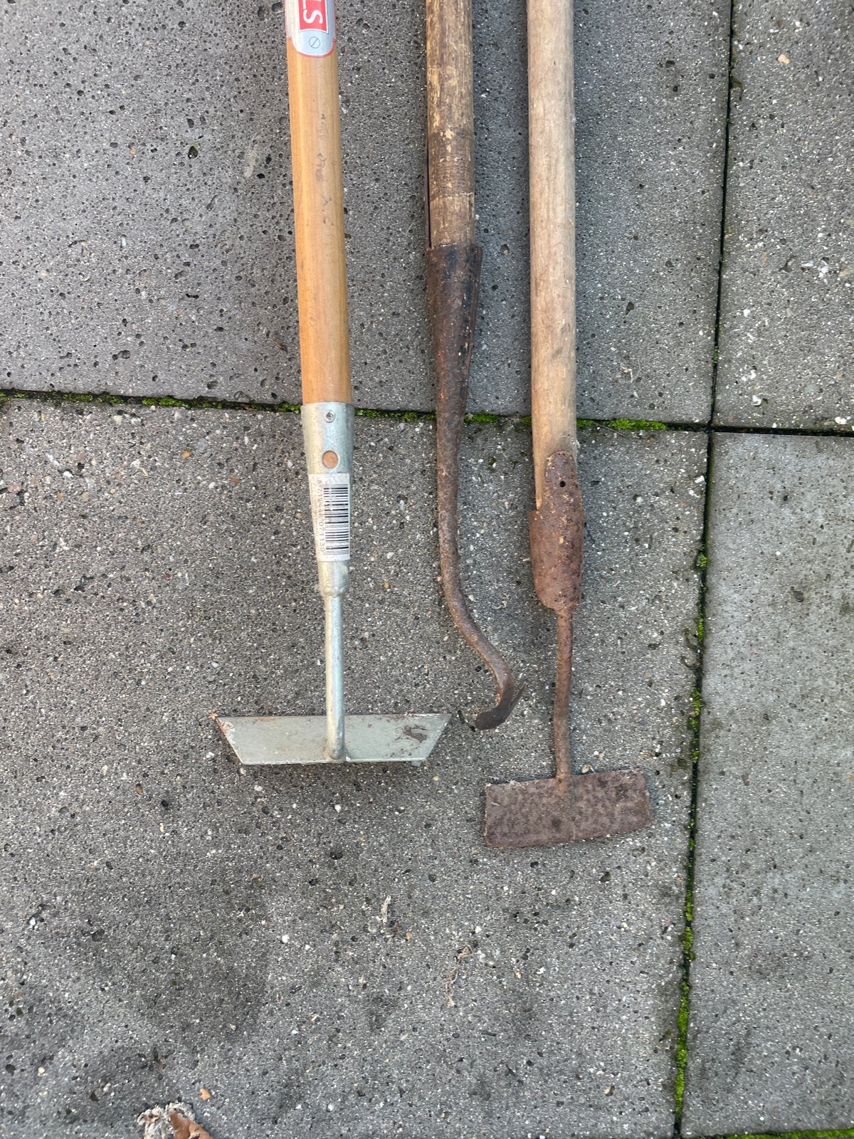 Drie schoffels, waaronder Talen Tools, Ophalen, Gebruikt, Schoffel