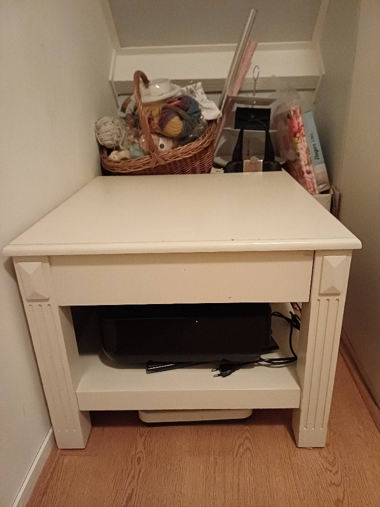 Tafel, Ophalen, 50 tot 100 cm, 50 tot 100 cm, Zo goed als nieuw