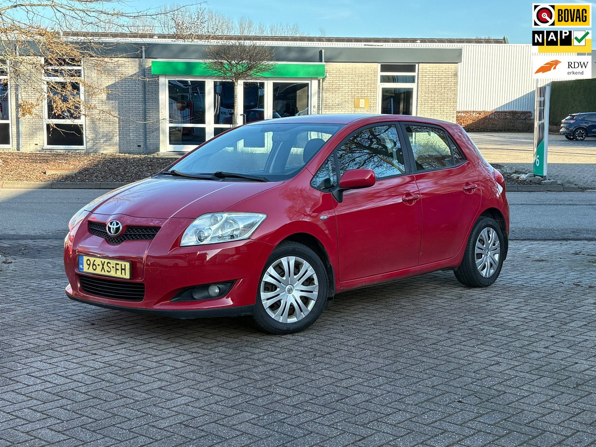 Toyota Auris 1.6-16V Sol, Voorwielaandrijving, 450 kg, Gebruikt, 4 cilinders