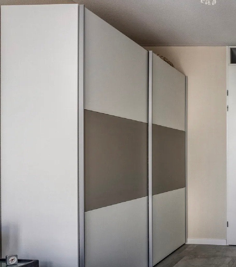 Schuifdeurkast Switchline - Modern en Ruim, Ophalen, Overige materialen, 200 cm of meer, Zo goed als nieuw