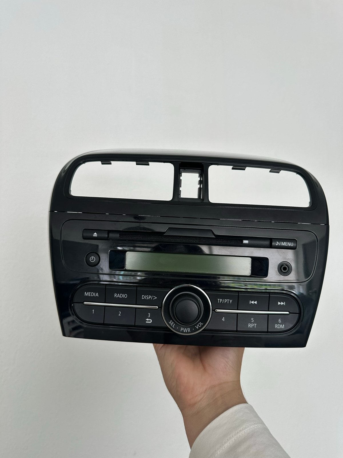 Mitsubishi Space Star 2020 radio, Ophalen, Gebruikt
